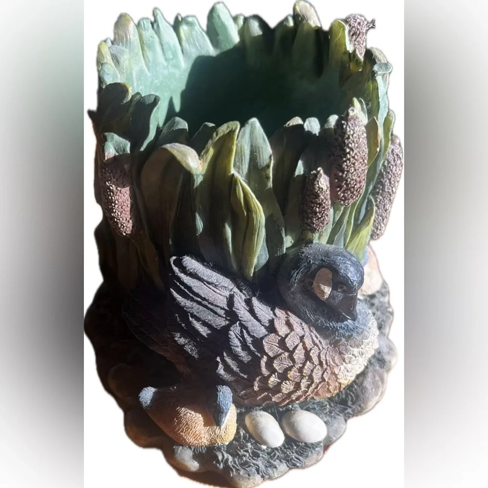 Decorative Bird and Foliage Candle Holder- Nature. Excellent condition.
